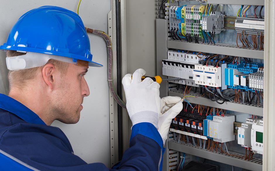 électricien en bâtiment Dourdan